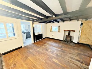 Reception Room One- click for photo gallery